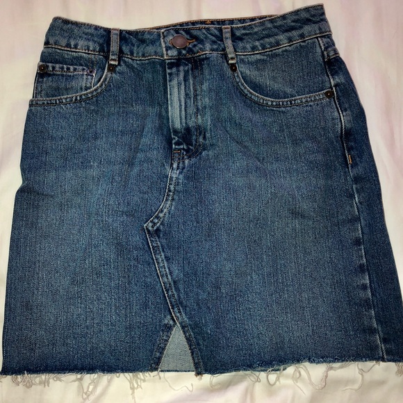 Denim medium wash mini skirt - Picture 1 of 4